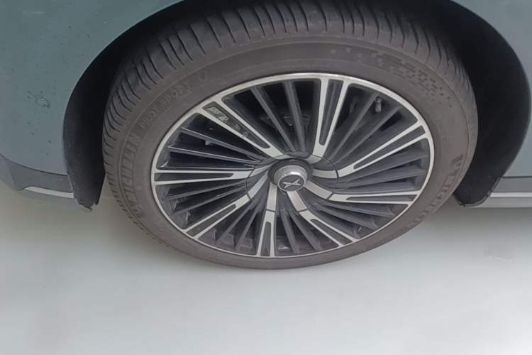Used XPeng G9 2024 702 Max Exterior 4