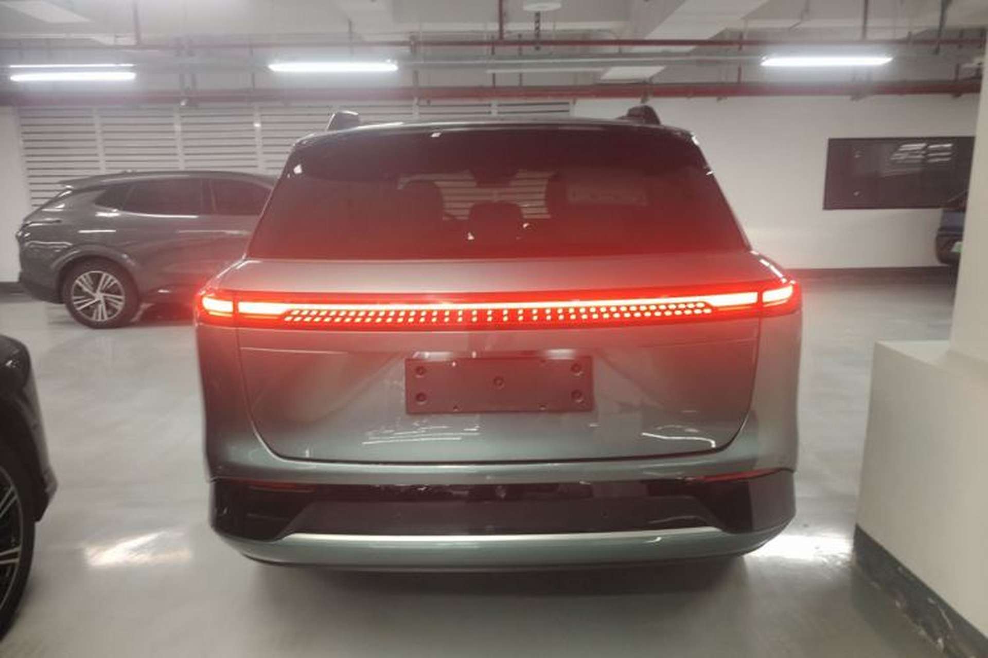 Used XPeng G9 2024 702 Max Exterior 4