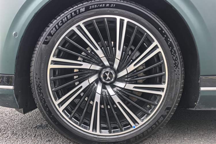 Used XPeng G9 2024 702 Max Exterior 6
