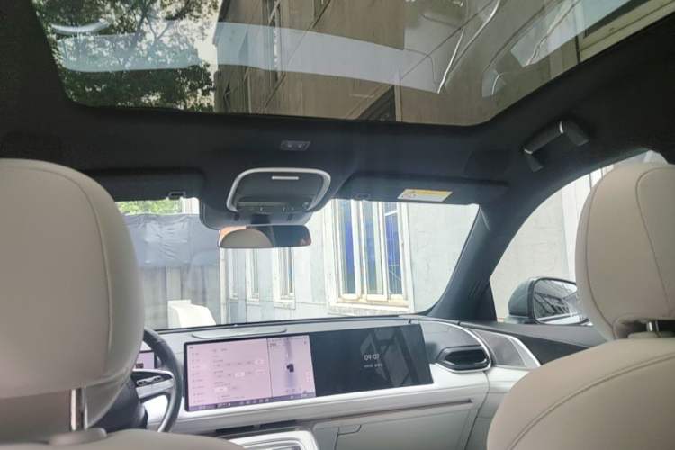 Used XPeng G9 2024 570 Max Headliner