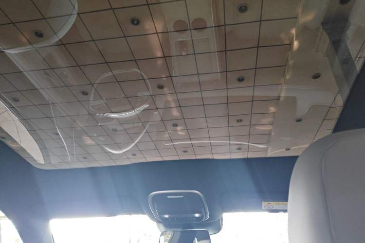 Used XPeng G9 2024 570 Max Headliner