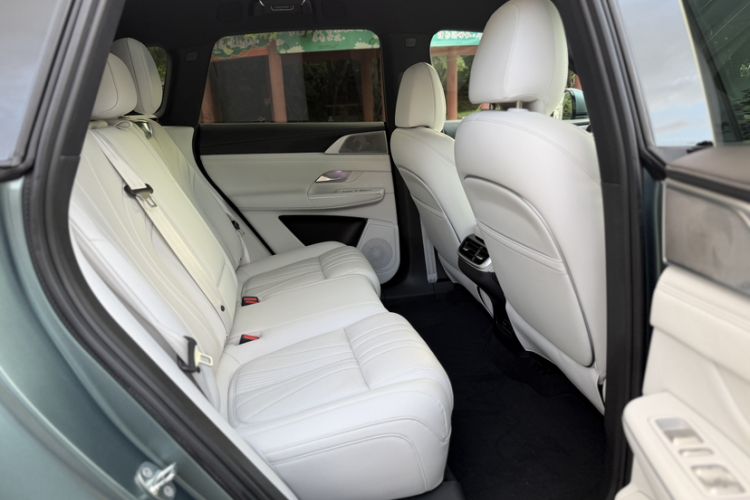 Used XPeng G9 2024 570 Max Interior 7