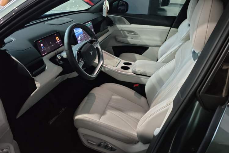 Used XPeng G9 2024 570 Max Left Front Seat