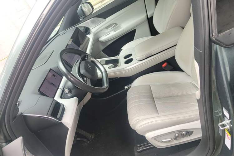 Used XPeng G9 2024 570 Max Left Front Seat