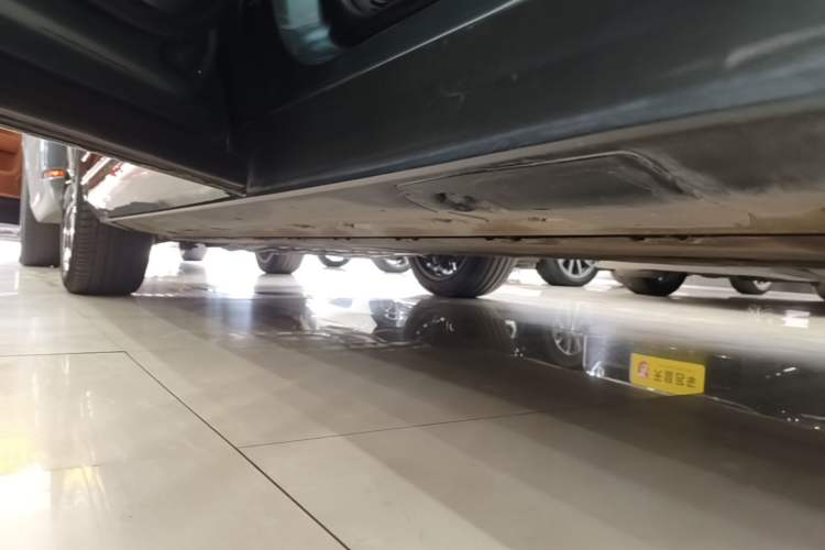 Used XPeng G9 2024 702 Max Left Side Sill