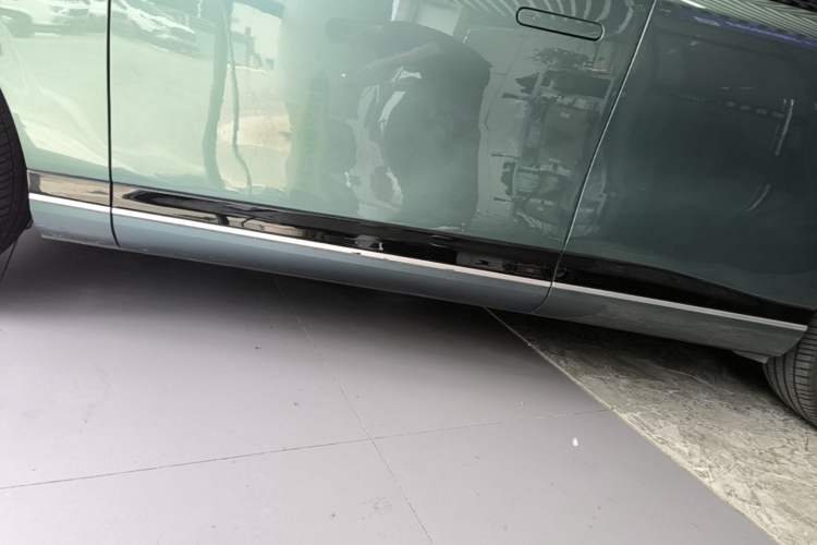 Used XPeng G9 2024 702 Max Left Side Sill