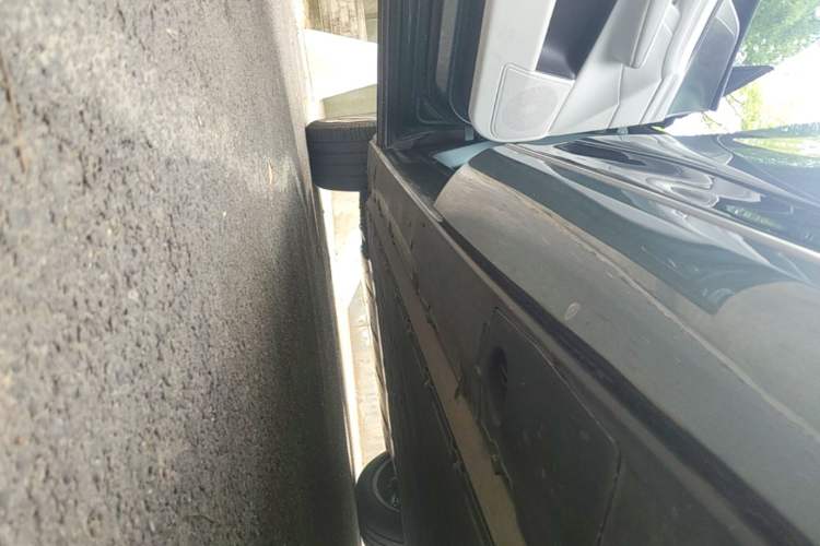 Used XPeng G9 2024 570 Max Left Side Sill