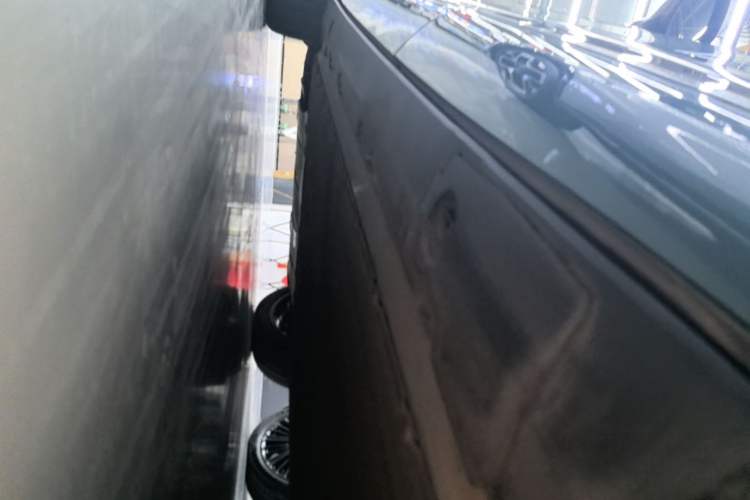 Used XPeng G9 2024 570 Max Left Side Sill