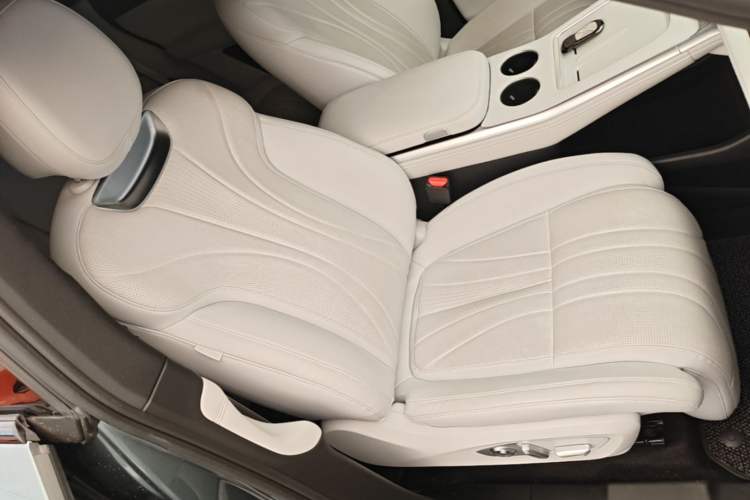 Used XPeng G9 2024 570 Max Right Front Seat