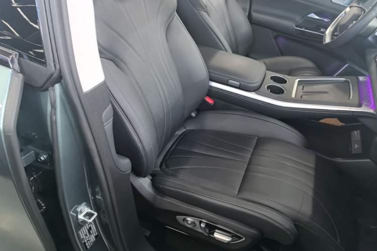 Used XPeng G9 2024 570 Max Right Front Seat