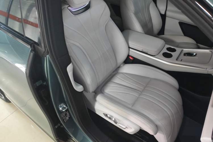 Used XPeng G9 2024 570 Max Right Front Seat