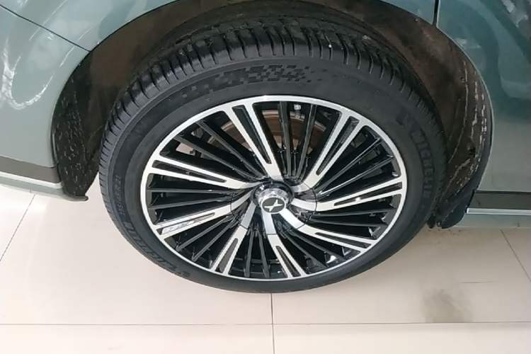 Used XPeng G9 2024 570 Max Right Rear Wheel Hub