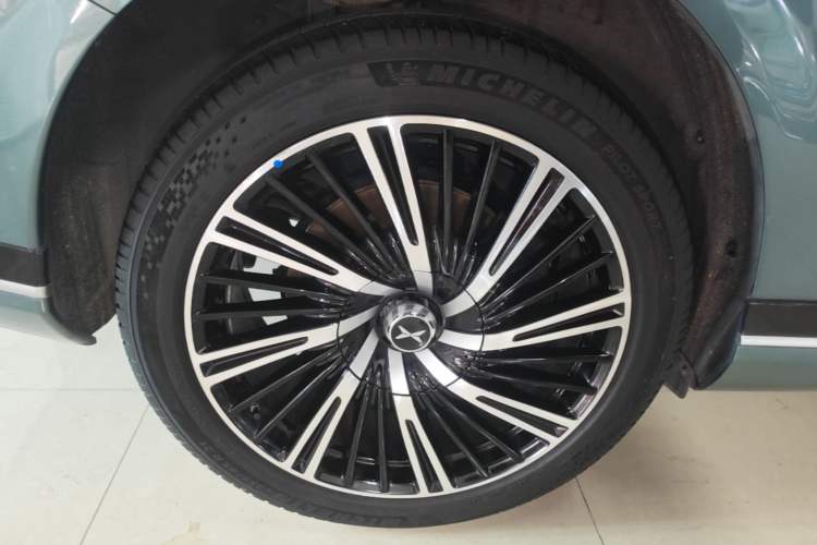 Used XPeng G9 2024 570 Max Right Rear Wheel Hub