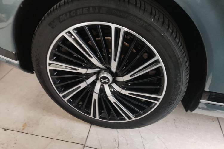 Used XPeng G9 2024 702 Max Right Rear Wheel Hub