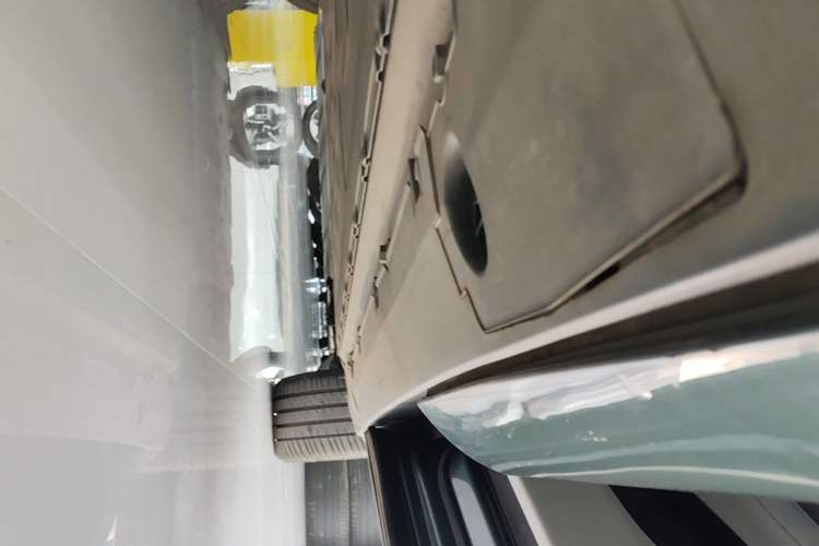 Used XPeng G9 2024 702 Pro Right Side Sill
