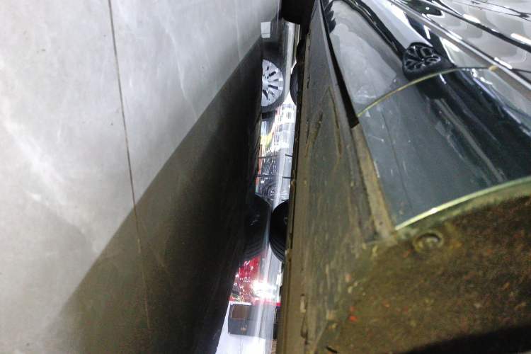 Used XPeng G9 2024 702 Max Right Side Sill