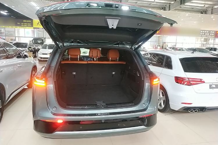 Used XPeng G9 2024 570 Max Trunk