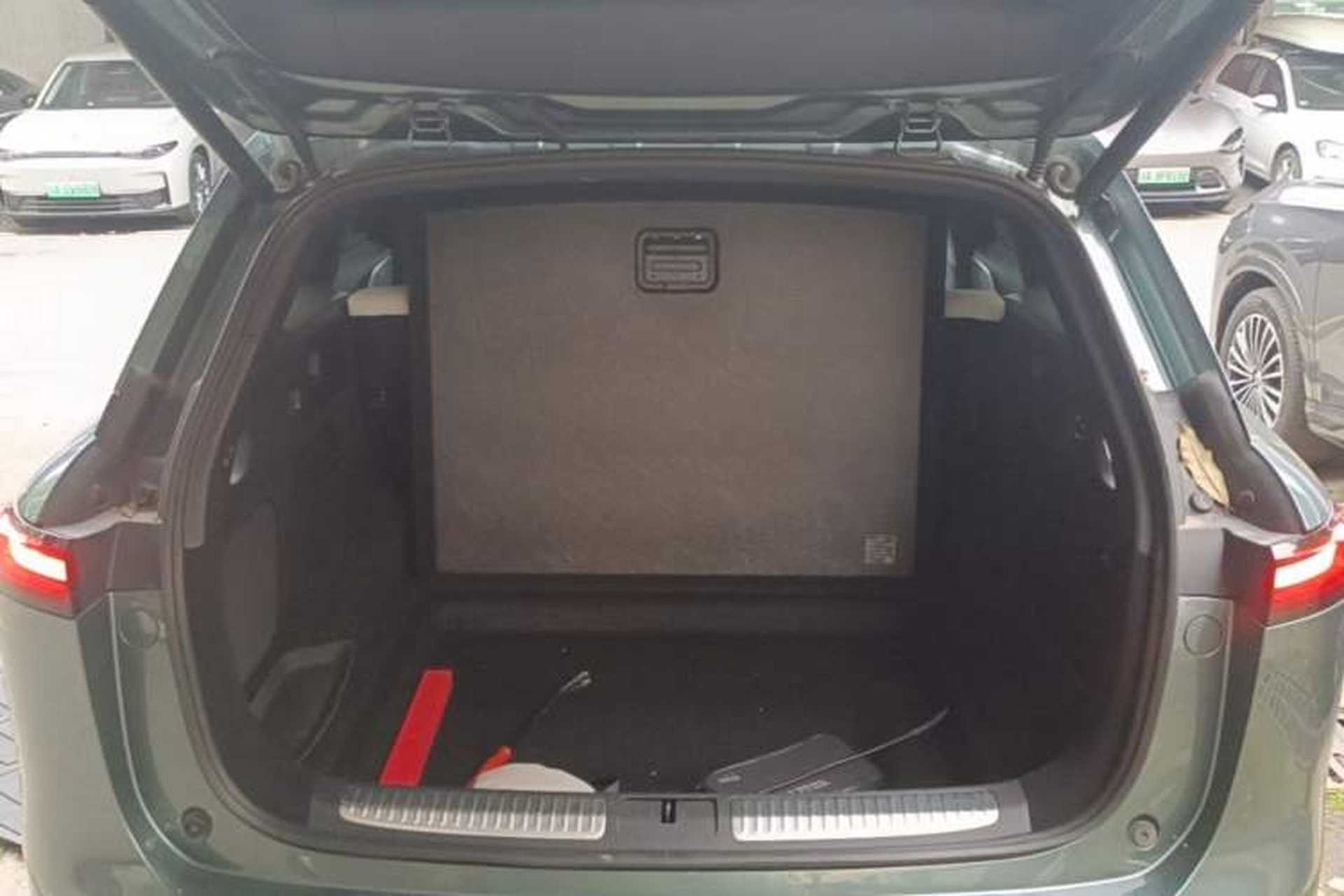Used XPeng G9 2024 650 Max Trunk