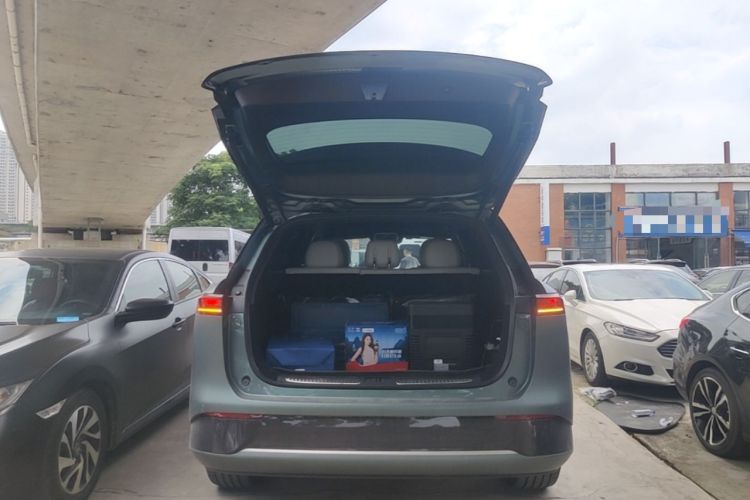 Used XPeng G9 2024 702 Max Trunk