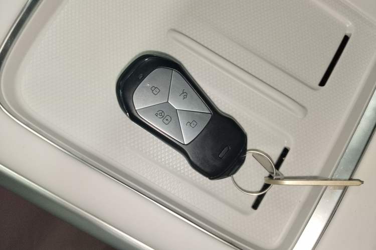 Used XPeng G9 2024 570 Max Vehicle Key