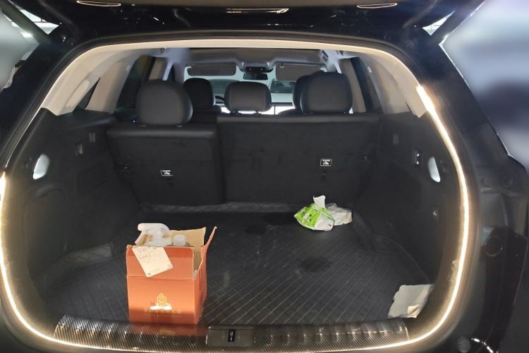 Used XPeng G9 2024 570 Max Trunk