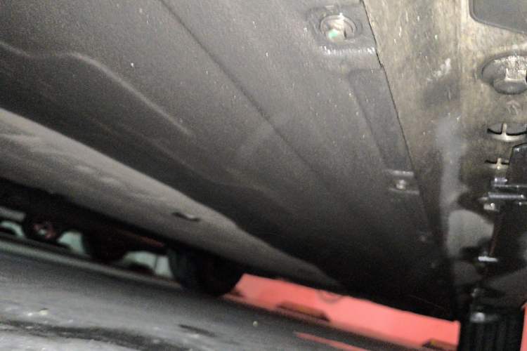 Used XPeng G9 2024 702 Max Chassis Front Left