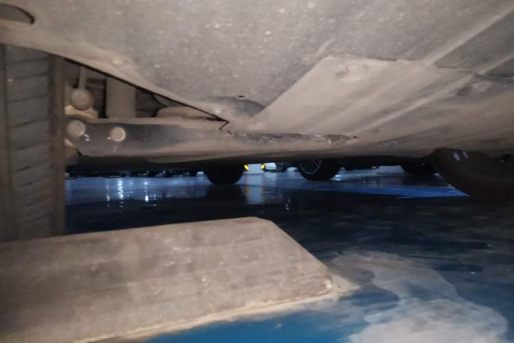 Used XPeng G9 2024 570 Max Chassis Rear Left