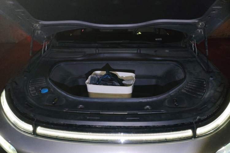 Used XPeng G9 2024 570 Max Engine Bay