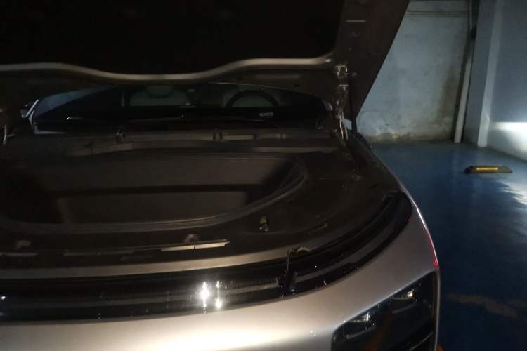 Used XPeng G9 2024 570 Max Engine Bay Left