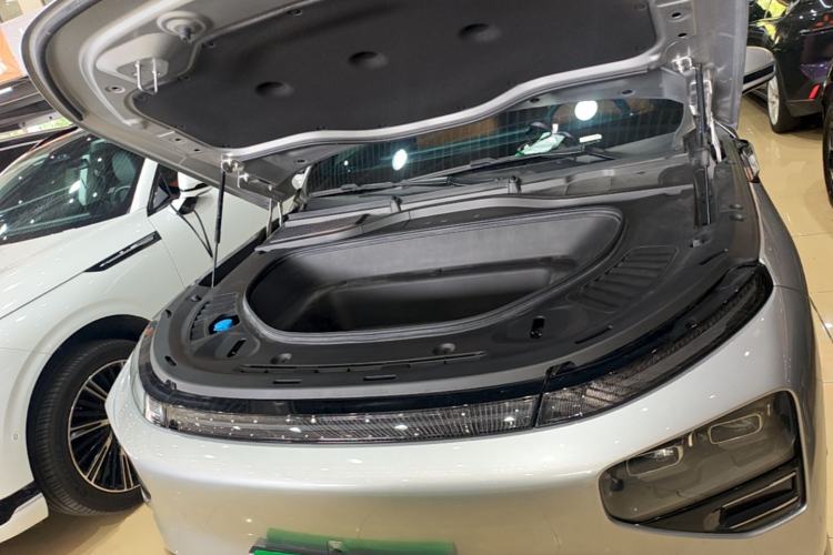 Used XPeng G9 2024 702 Pro Engine Bay