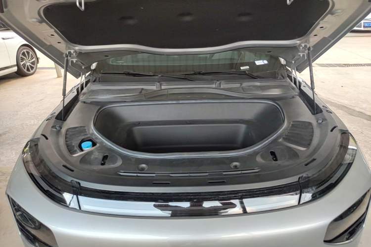 Used XPeng G9 2024 702 Max Engine Bay