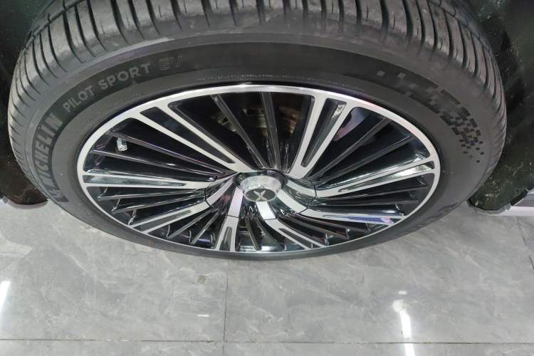 Used XPeng G9 2024 702 Max Exterior 4