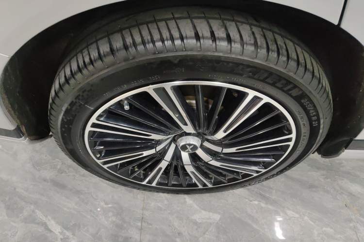 Used XPeng G9 2024 702 Max Exterior 5