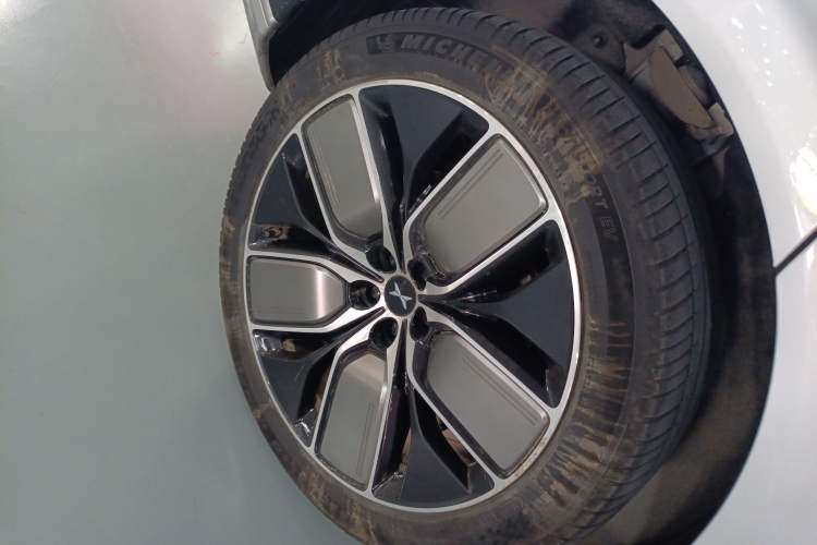 Used XPeng G9 2024 570 Max Exterior 5