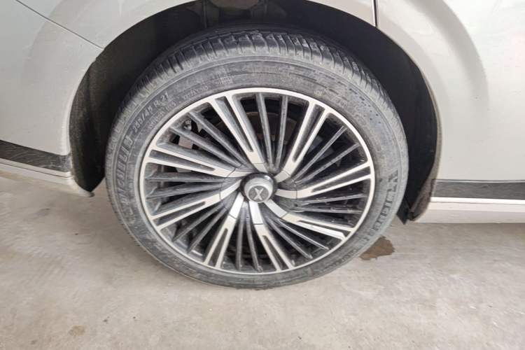 Used XPeng G9 2024 702 Max Exterior 5