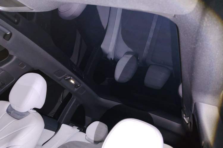 Used XPeng G9 2024 570 Max Headliner