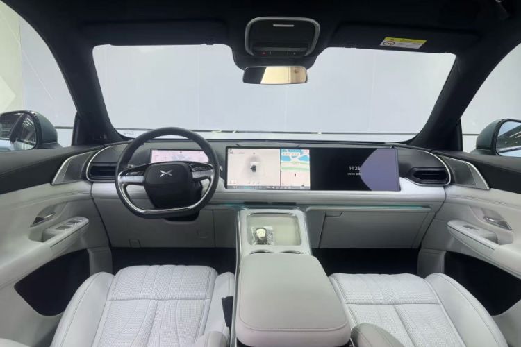 Used XPeng G9 2024 570 Max Interior 1