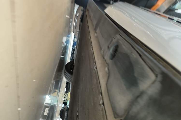 Used XPeng G9 2024 702 Max Left Side Sill
