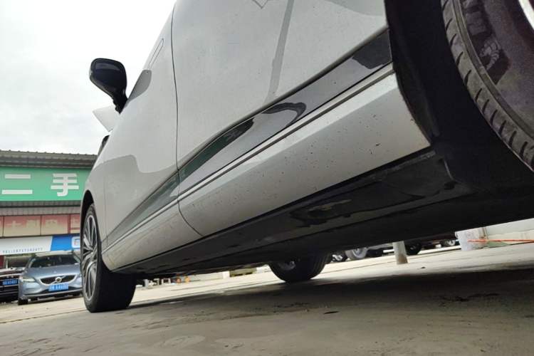Used XPeng G9 2024 702 Max Left Side Sill
