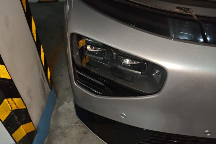 Used XPeng G9 2024 702 Max Right Front Headlight