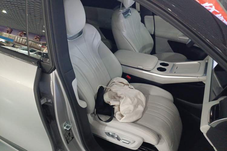 Used XPeng G9 2024 570 Max Right Front Seat