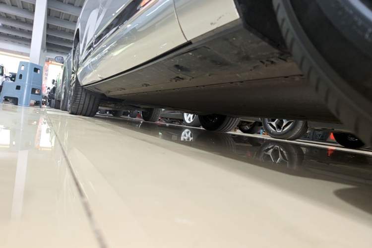 Used XPeng G9 2024 702 Pro Right Side Sill