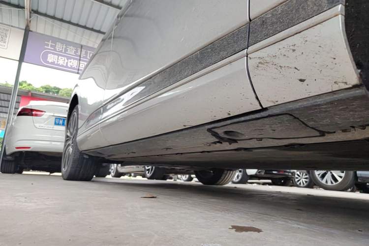 Used XPeng G9 2024 702 Max Right Side Sill