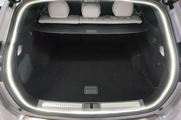 Used XPeng G9 2024 702 Max Trunk