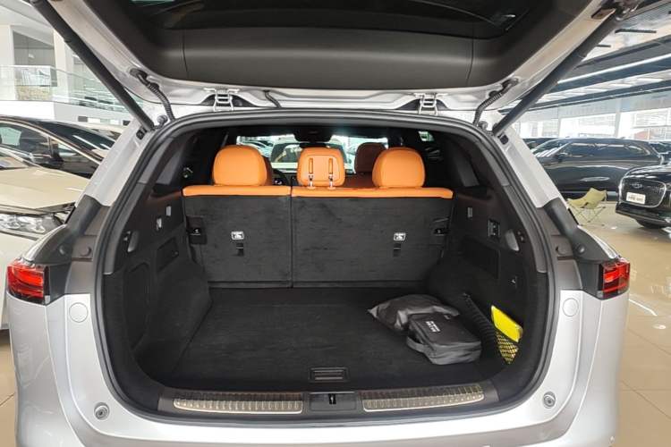 Used XPeng G9 2024 702 Max Trunk