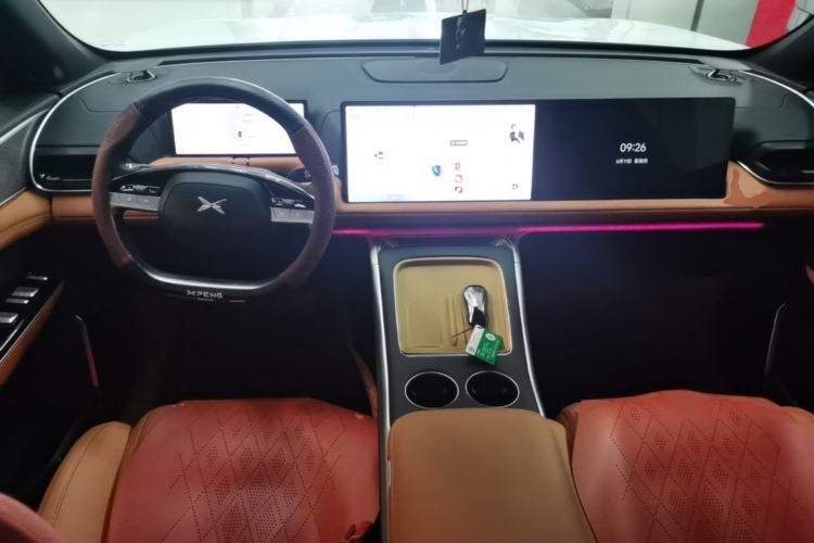 Used XPeng G9 2024 570 Pro Center Console