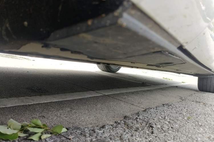 Used XPeng G9 2024 570 Pro Chassis Front Left