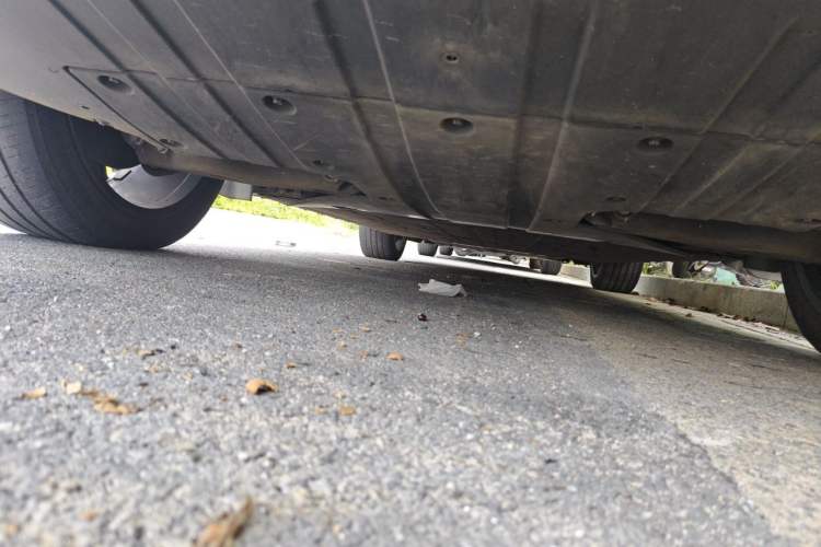Used XPeng G9 2024 570 Max Chassis Rear