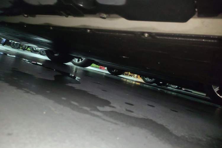 Used XPeng G9 2024 570 Max Chassis Rear Left