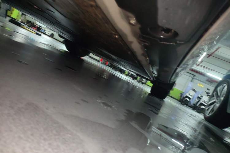 Used XPeng G9 2024 570 Max Chassis Rear Right